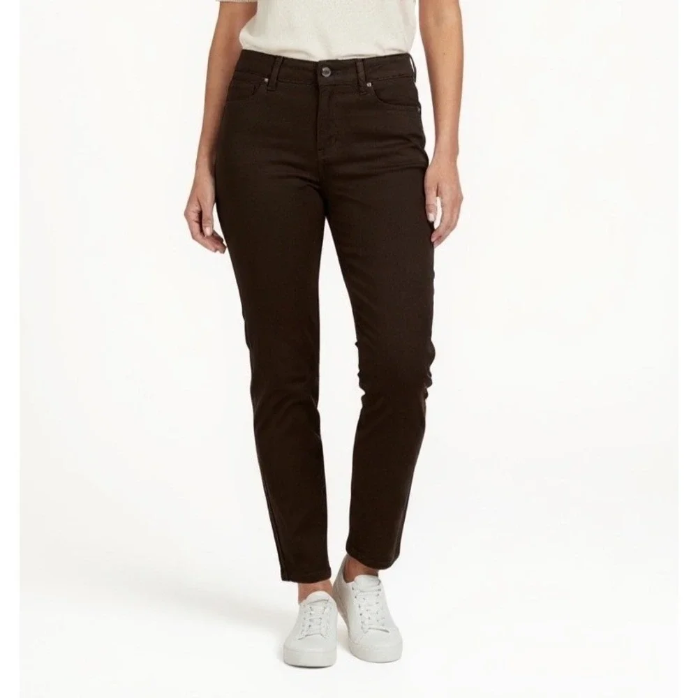 Democracy AbSolution Women's 2 Straight Leg 5 Pocket Jeans Brown‎ EUC Stretch